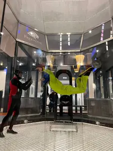 Полет в аэротрубе